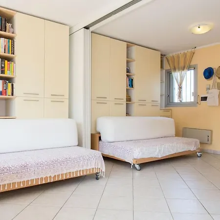 Beau studio La Plage avec grande terrasse vue mer Appartement